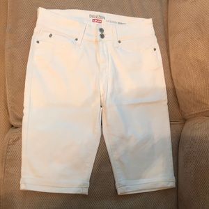 Levi Bermuda shorts
